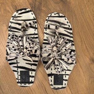 Figue sandal size 10 zebra Hyde